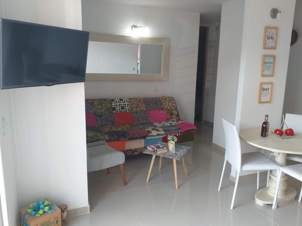 Apartment Con Piscina